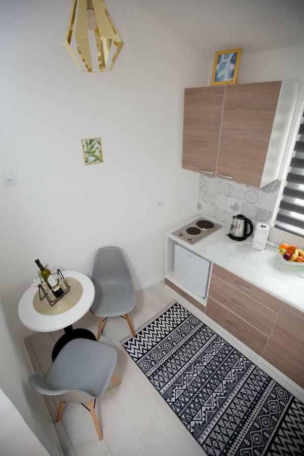 Apartman Agape Διαμέρισμα Τρέμπινιε Εξωτερικό φωτογραφία